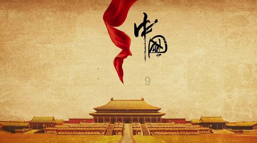 救援时尚的女孩